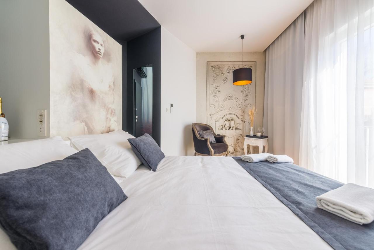 Central Rooms In Old Town By Belmont Realty Zadar Exterior foto